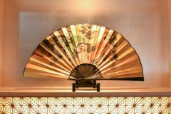 大扇子（右）